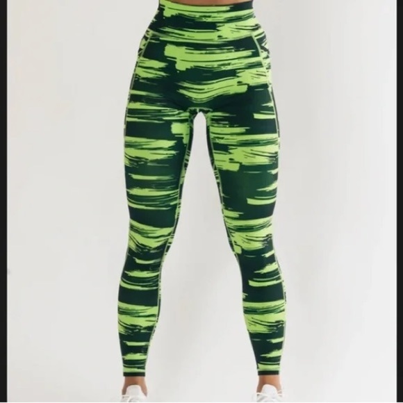 Alphalete Pants - Alphalete Surface Power Leggings, Large, New